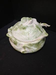 lot 1319 image: Cabbage Leaf Ceramic Tureen with Ladle and Lid, small chip pictured