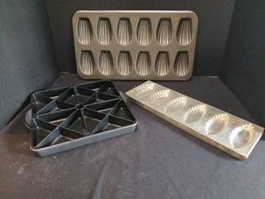 lot 1330 image: Baking Molds Lot