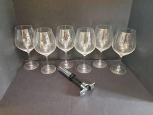 lot 1343 image: Set of 6 Wine Glasses with Aerator Tool