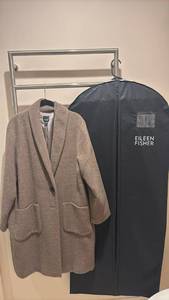lot 1417 image: Eileen Fisher Blazer XS
