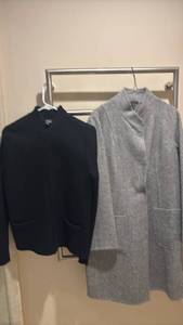 lot 1422 image: Eileen Fisher Gray Cardigan with Black Zip Up XSTP