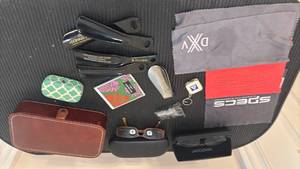 lot 1439 image: Glasses, Cases, Shoehorns and more