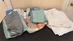 lot 1449 image: Another Kitchen Towels and more
