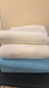 lot 1468 image: Four Blankets
