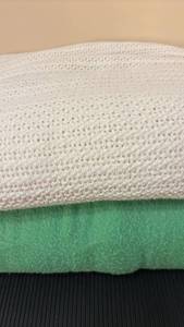 lot 1487 image: Two Blankets