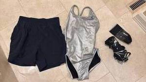lot 1493 image: TYR and Athleta Womens Athletic Apparel Bundle XS Silver Black