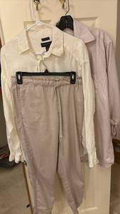 lot 1504 image: Banana Republic Womens Large Button, XS pants and more