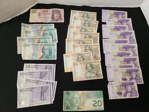 lot 1905 image: Foreign Currency Lot Hungarian Forint, Swedish Kronor, Danish Kroner, Canadian Dollar