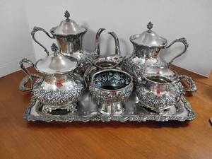 lot 2007 image: Silver Plated Tea Set.  7pcs.