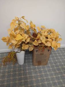 lot 2015 image: Faux Flowers and Greenery
