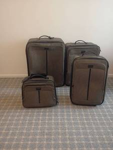 lot 2028 image: 4pcs. Hartman Luggage.  Located in basement