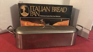 lot 2122 image: Italian Bread Pan