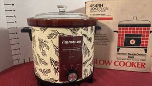 lot 2128 image: Simmer-On 454RH 4 Quart Slow Cooker Hamilton Beach Scaville