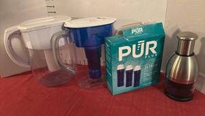 lot 2136 image: PUR Plus Water Filter Pitcher 3-Pack Replacement Filters and Chopper
