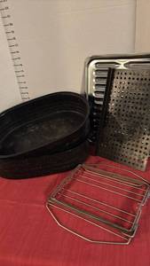 lot 2139 image: Kitchen Cookware Set with Baking Pan, Grater, and Wire Racks