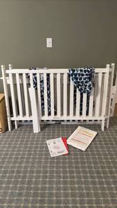 lot 2152 image: 3 in 1 Crib by Delta Children with Mattress
