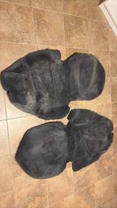lot 2218 image: Car Seat Covers
