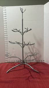 lot 2258 image: Metal Tree Stand Display Rack 24 in