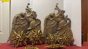 lot 2260 image: Wall Hanging Gold toned Angels and Gold toned Hanging Snowflakes