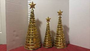 lot 2270 image: Gold Christmas Trees tallest is 20 in tall