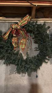lot 2275 image: Christmas Wreath with Red Plaid Bow 32in