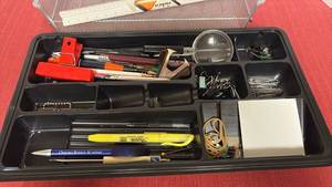 lot 2317 image: Desk Organizer Lot