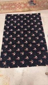 lot 2324 image: Floral Rug Approximately 72x49in