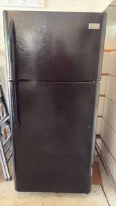 lot 3009 image: Frigidaire Refrigerator Used in Garage 65.5x30x36 in