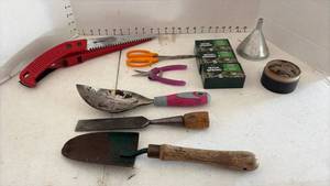 lot 3015 image: Gardening Tools and More
