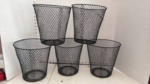 lot 3029 image: 5 Waste Baskets