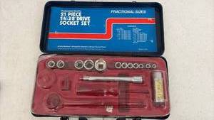 lot 3213 image: Professional Quality Socket Set