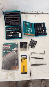 lot 3222 image: Hand Tools Lot Makita UltraLok Irwin Quad-Driver Drill Bits Countersinks