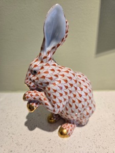 lot 1002 image: Herend Handpainted Rabbit Figurine with Golden Accents