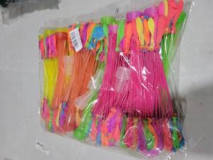 lot 10255 image: Bulk Water Baloins Easy Fill