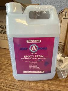 lot 9197 image: Epoxy Resin .75 Gallon Crystal Clear Epoxy Resin, High-Glossy