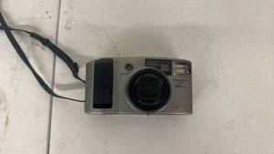 lot 33 image: Minolta Vectis Weather Proof APS Camera with Strap