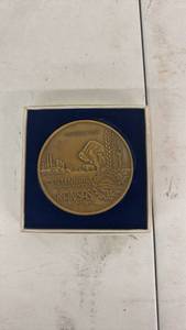 lot 56 image: Midway USA Kansas Centennial Medal 1861-1961&nbsp