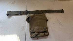 lot 99 image: Military Canvas Shoulder Bag with Ribbed Strap