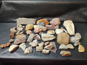 lot 273 image: Mixed Rock and Minerals