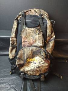 lot 287 image: Cabelas Elite Scout Hunting Backpack