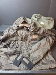 lot 333 image: White River Pro Shop Fishing Jacket XLTG with Gear Bag