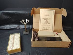 lot 375 image: Ultra-Violet Mineral Light, Bunsen Burner and Mineral Identification Cards