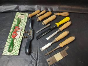 lot 377 image: Kunz Woodworking Chisel Set with Plane and Accessories