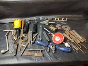 lot 400 image: Metalworking Hand Tools Lot Chisels Files Gauges Metabo Cutter Discs