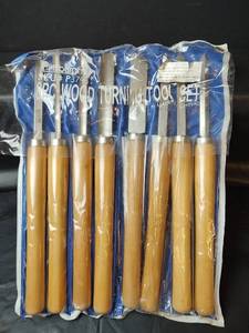 lot 405 image: Pittsburg Wood Turning Tool Set with Wooden Handles