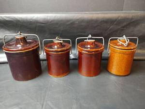 lot 423 image: 4 Stoneware Lidded Containers