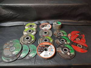 lot 452 image: Warrior Cut-Off Wheels and Grinding Wheels