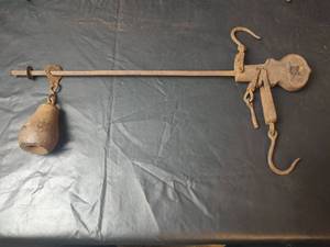 lot 530 image: Antique Steelyard Balance Scale with Pear Weight