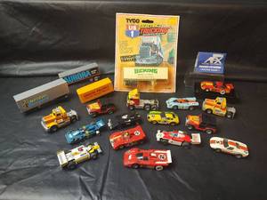 lot 531 image: Electric Racecars, Trucks and Trailers