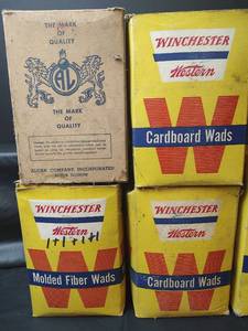 lot 547 image: Winchester Western Cardboard and Molded Fiber Wads